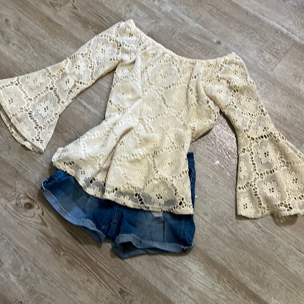 Ecru lace blouse
